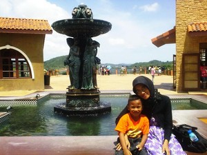 Liburan Murah & Kebun Anggur di Silver Lake, Thailand