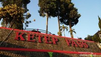 Pemandangan cantik saat memasuki kawasan Ketep Pass
