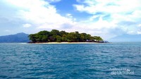 Pulau umang nampak dari kejauhan