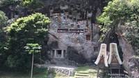 Kompleks Makam di Tebing Batu, Lemo, Tana Toraja