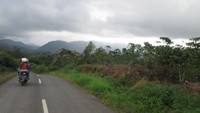 Jalanan ke kawasan Jangkat