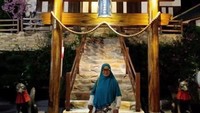 Suasana Diluar Istana Kaisar Tokyo Bagunan (Replika) yang sanggat mirip dengan aslinya