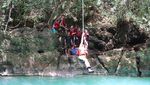 Lompat 7 Meter dan Body Rafting di Pangandaran