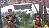 Bergaya ala Koboi