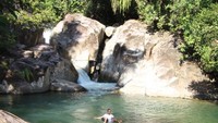 Air terjun Lubuak Ngalau memiliki kolam yang luas