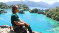 Siapa yang mau turun kalau udah sampe di puncak kahyangan seindah ini.