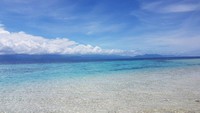 Garis Pantai di Pulau Tinalapu, Luwuk