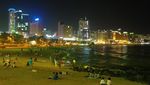 Main Angklung di Pantai Busan, Korea Selatan