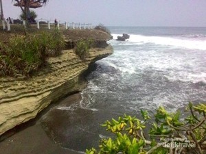 Main ke 3 Pantai di Kawasan Pangandaran Yuk!