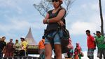 Main Paralayang di Batu, Seperti Memeluk Angkasa