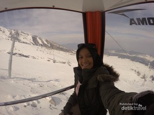 Main Salju dan Ski di India, Bisa Kok!