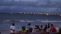 Lampu Bandara Ngurah Rai yang terlihat