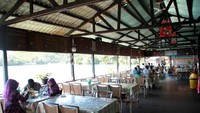 Pemandangan dalam restoran Yougwa