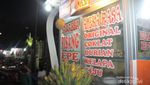 Makan Pisang Epe Sambil Bersantai di Pantai Seruni, Bantaeng