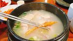 Makan Sup Ayam Isi Ginseng di Korea, Sehat dan Enak!
