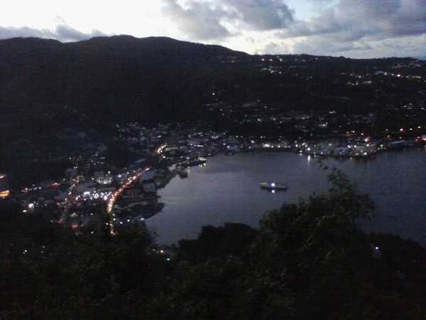 Malam Hari, Cantiknya Jayapura Seperti Hong Kong!