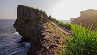 Trek menuju salah satu spot memancing