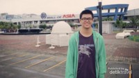 Belakang Mall of Asia