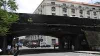 Salah satu gerbang masuk Intramuros