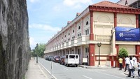 Sekolah di dalam benteng