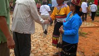 Penyambutan tamu di hutan lindung wehea