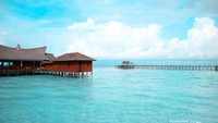 Air bening di Pulau Maratua