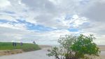 Marosi, Pantai di Sumba yang Asyik Buat Surfing