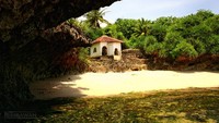 Masjid di Pantai Ngobaran yang menghadap ke laut selatan