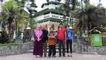 Masjid Indah di Dekat Danau Maninjau