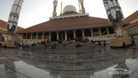 Seperti di Masjid Nabawi, Madinah