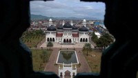 Mengintip kemegahannya (Wahid Masrukan/ACI)