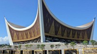 Arsistektur Minangkabau pada Masjid Raya Sumatera Barat