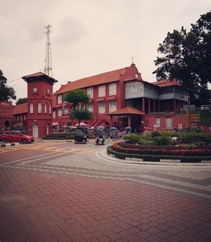 Masjid Terapung dan Eksotisme Kota Malaka Lainnya