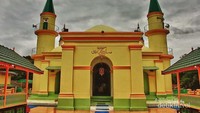 Keindahan Masjid Raya Sultan Riau di Pulau Penyengat, Tanjung Pinang