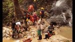 Masuk ke Dalam Perut Bumi di Sukabumi, Berani?