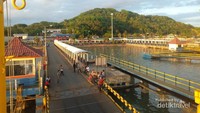 Pelabuhan Lembar di Lombok Barat