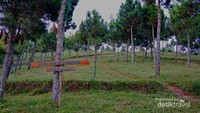 Trek menuju area camping ground