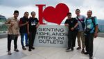 Mau Liburan Gaya Backpacker, ke Malaysia dan Singapura Saja