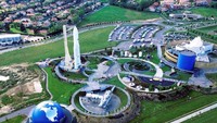Space City juga dilengkapi planetarium dan teater IMAX (skycrapercity.com)