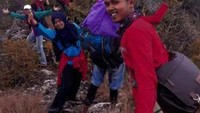 Jalur menuju ke puncak