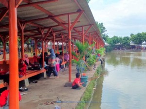 Mau Wisata Kuliner Sambil Bermain dan Memancing? Ke Sini Saja
