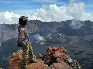 Medan Ekstrem untuk Taklukkan Gunung Raung, Berani?