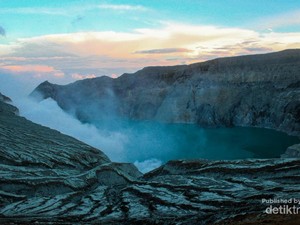 Megahnya Gunung Ijen di Banyuwangi