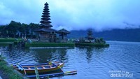Pesona dan Keindahan Pura Ulun Danu, di Tepi Danau Beratan