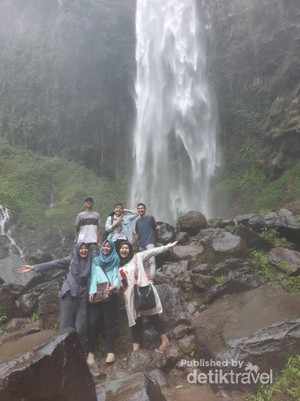 Melarikan Diri ke Grojogan Sewu