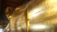 Patung Raksaksa Sleeping Buddha Yang Dilapisi Emas