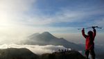 Melihat Eksotisme Gunung Prau di Pagi Hari