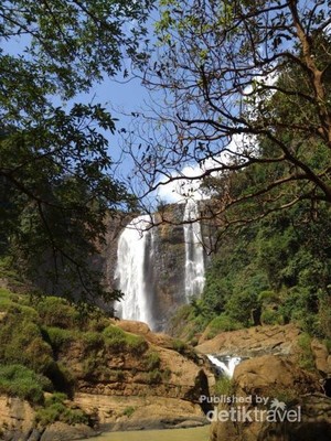 Melihat Indahnya Geopark Ciletuh di Sukabumi