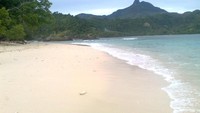 pasir pantai yang putih di kiluan