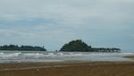 Melihat Malin Kundang Dikutuk Menjadi Batu